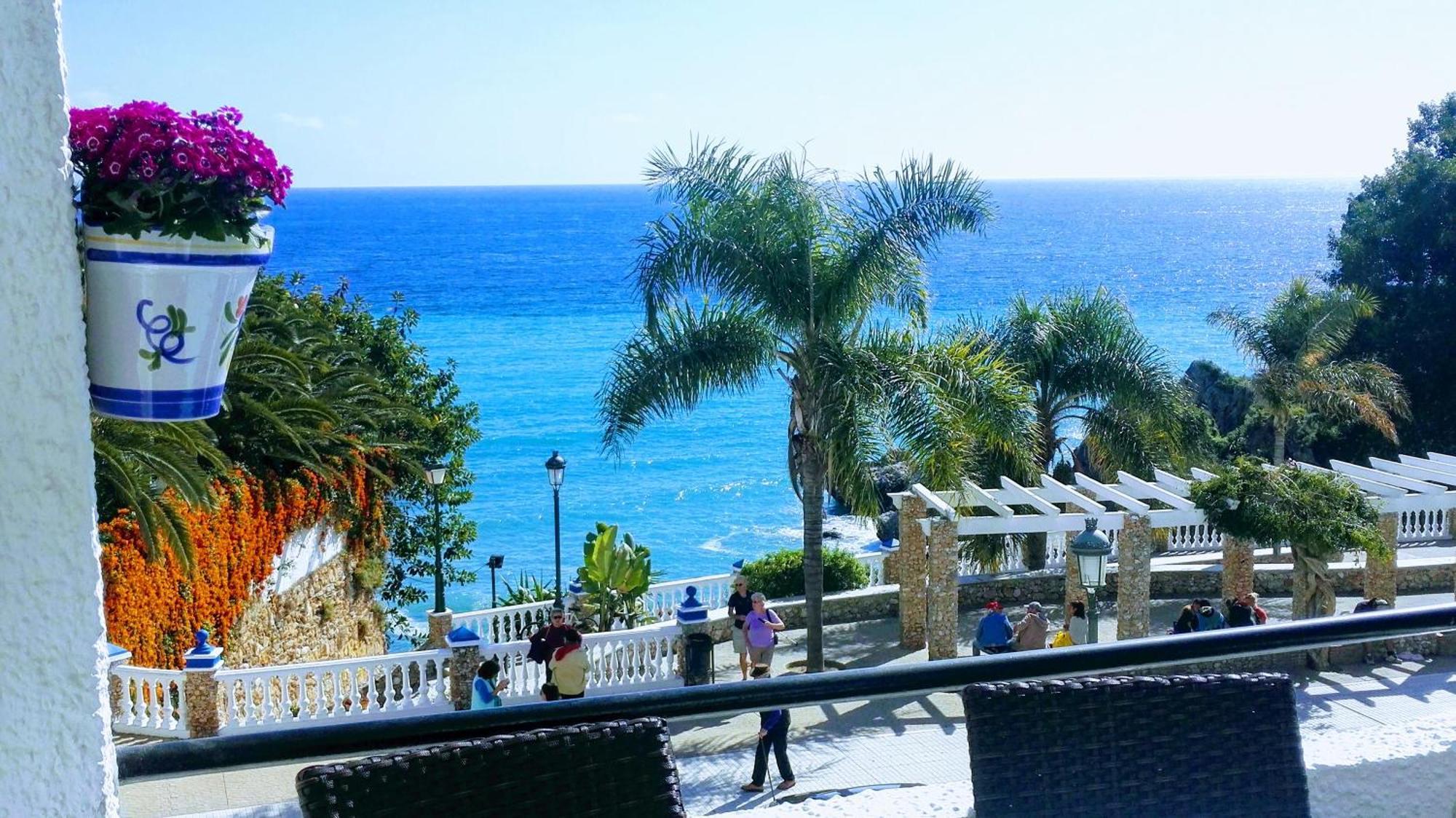 Spectacular Sea Views, 2 Bed,2 Bath Leilighet Nerja Eksteriør bilde
